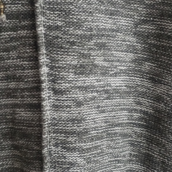 Love Stitch gray knit pullover hoodie small - Picture 4 of 8
